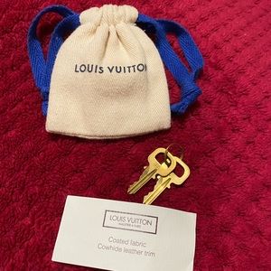 Louis Vuitton keys